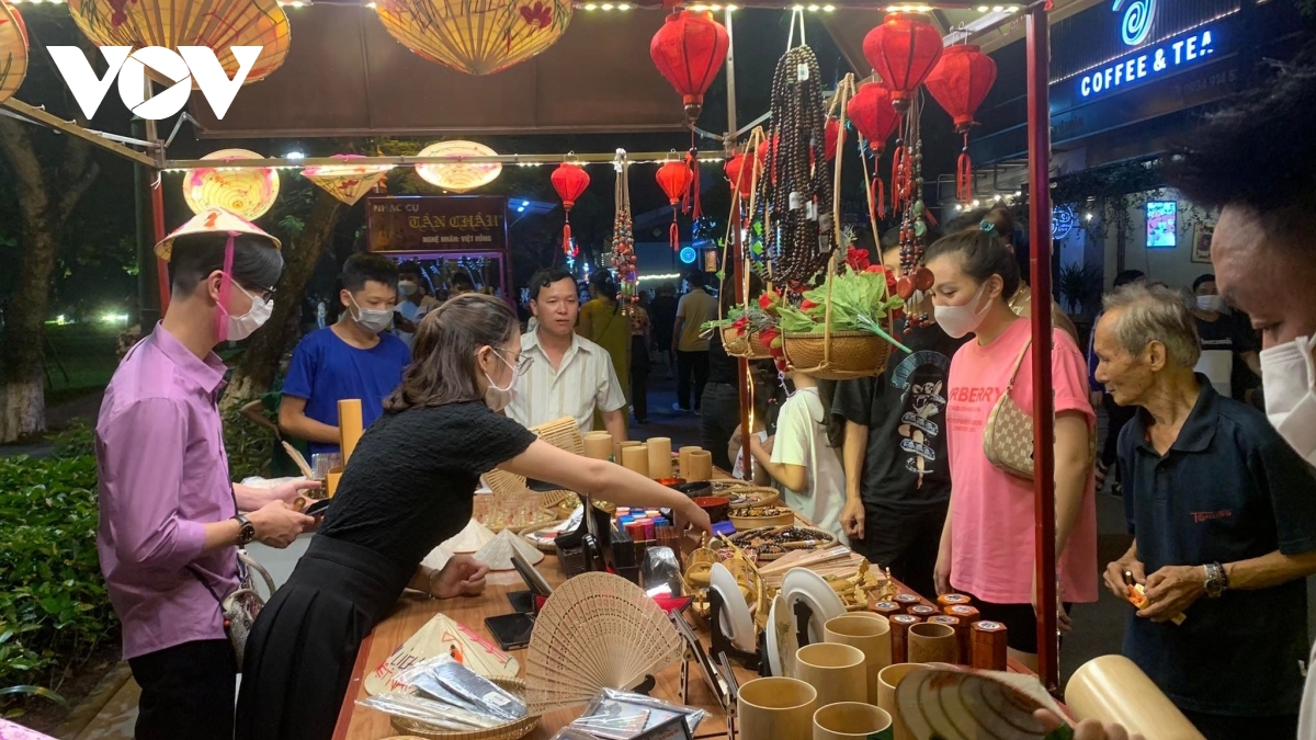 Hue Imperial Citadel opens night street zone